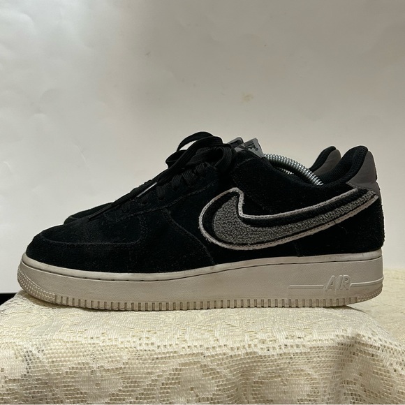 nike af1 chenille swoosh